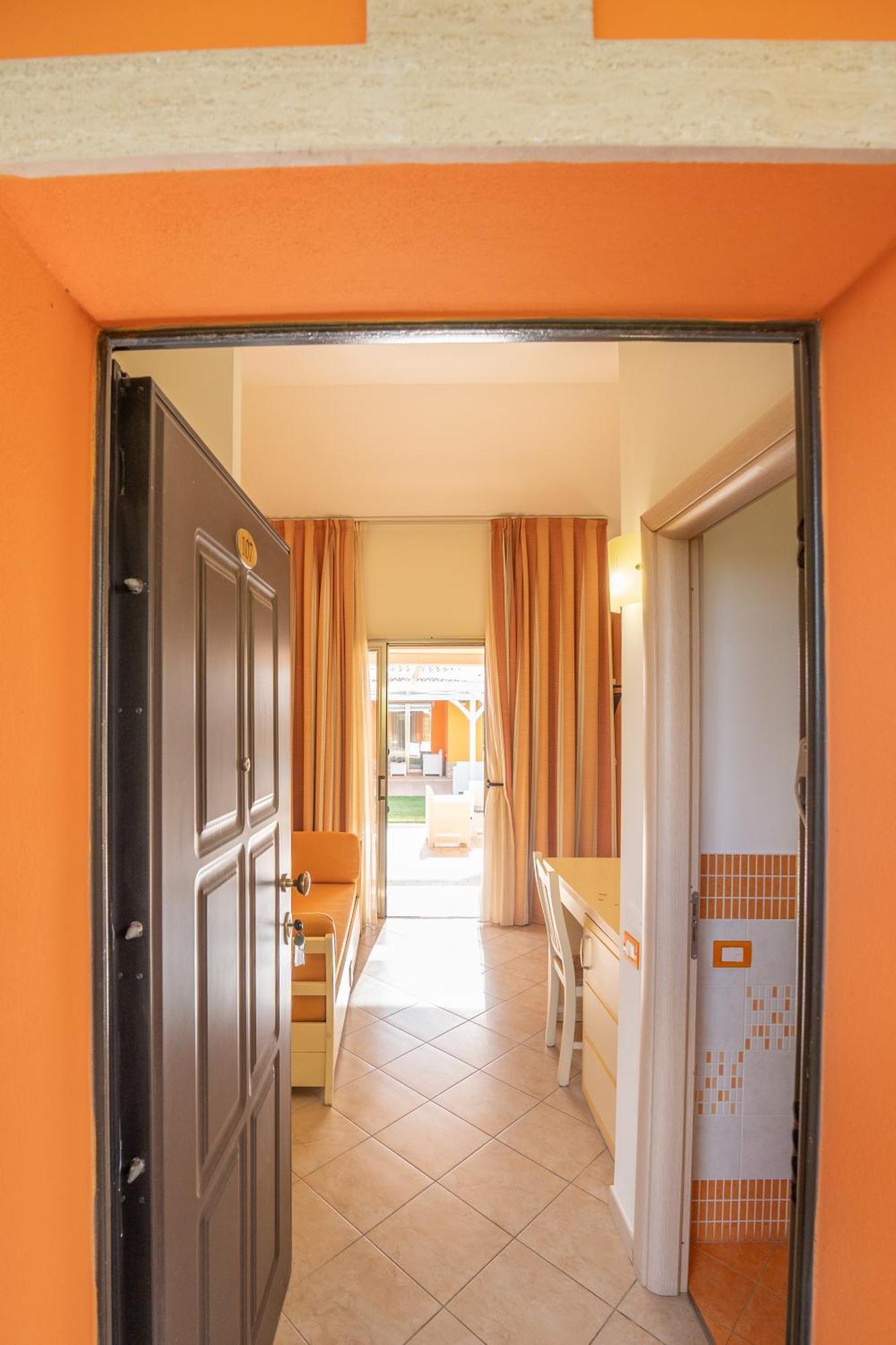 Hotel Baia Di Trainiti Vibo Valentia Extérieur photo