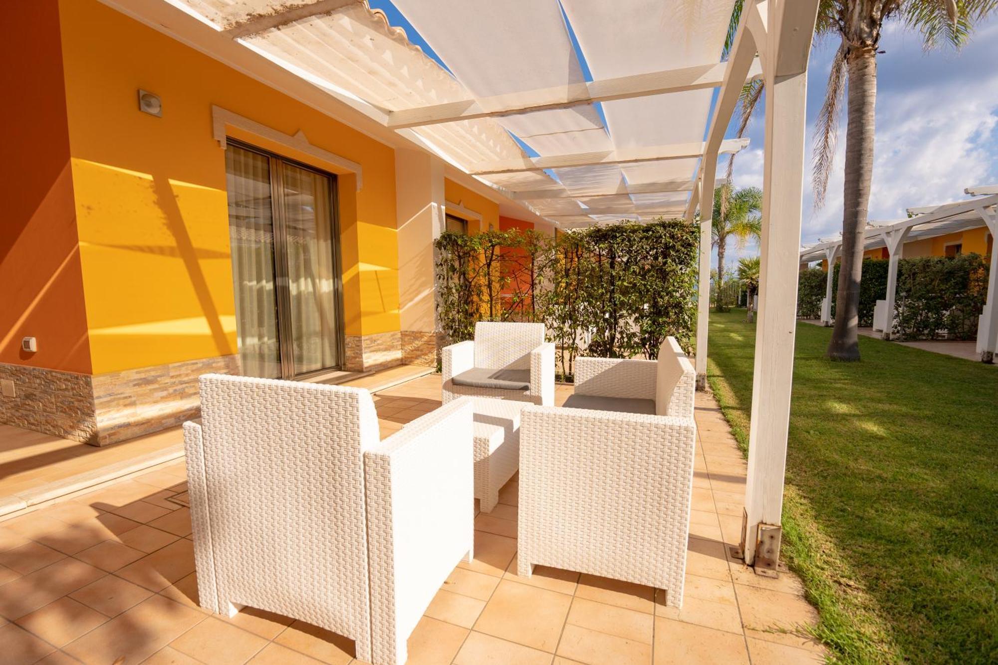 Hotel Baia Di Trainiti Vibo Valentia Extérieur photo